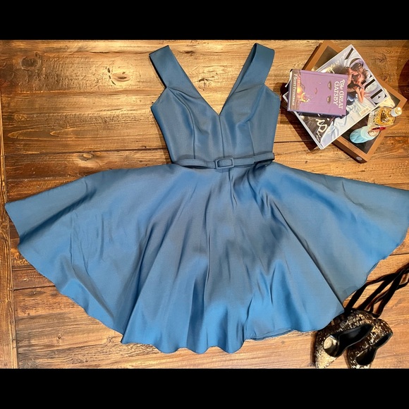 (SOLD) Rare Catherine Regehr Silk 50’s Style Dress - Picture 3 of 11